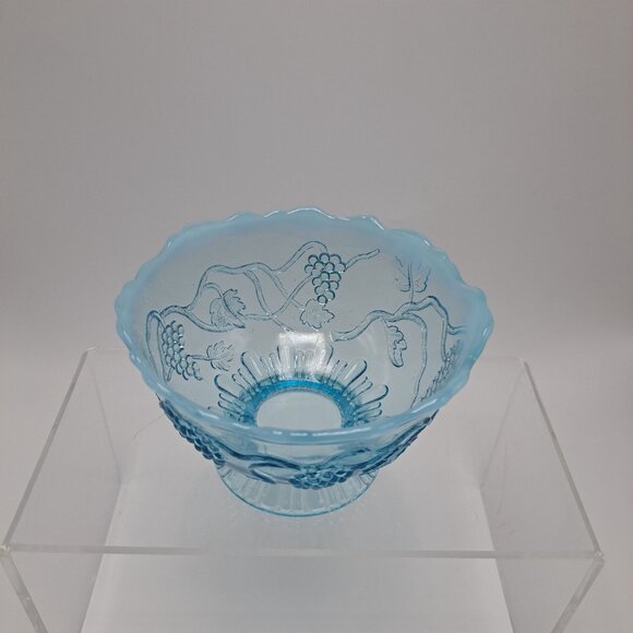 Vintage Jefferson Glass Blue Opalescent Footed Grapes & Vines Dish - Picture 7 of 16